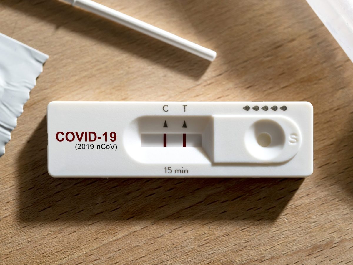 close up positive show result of covid self test